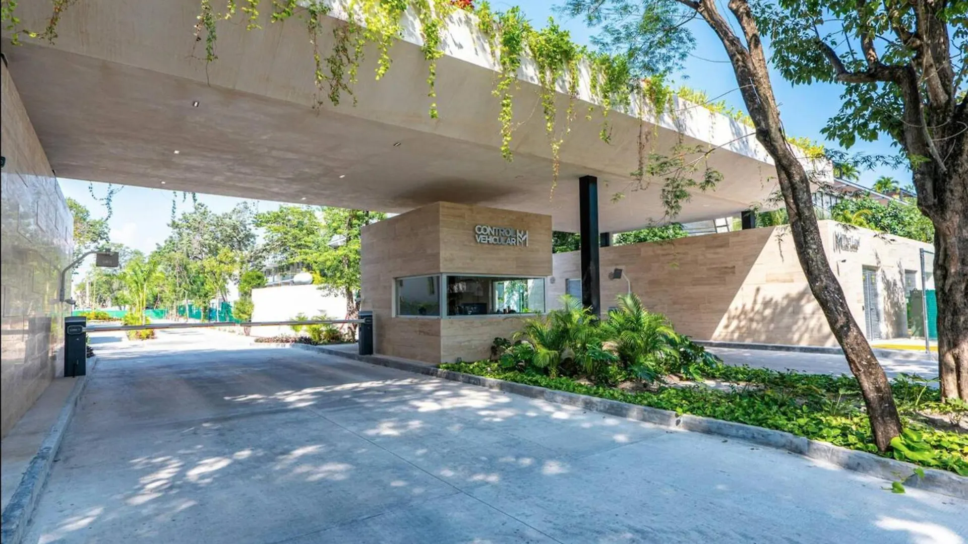 Suite Con Terraza Privada Y Diseno Moderno Playa del Carmen Mexiko